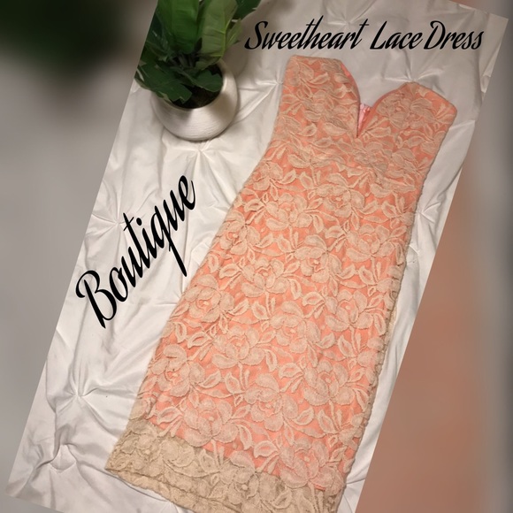 Dresses & Skirts - Lace Sweetheart Dress